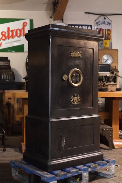 coffre fort ancien bauche incombustible epoque 19ieme